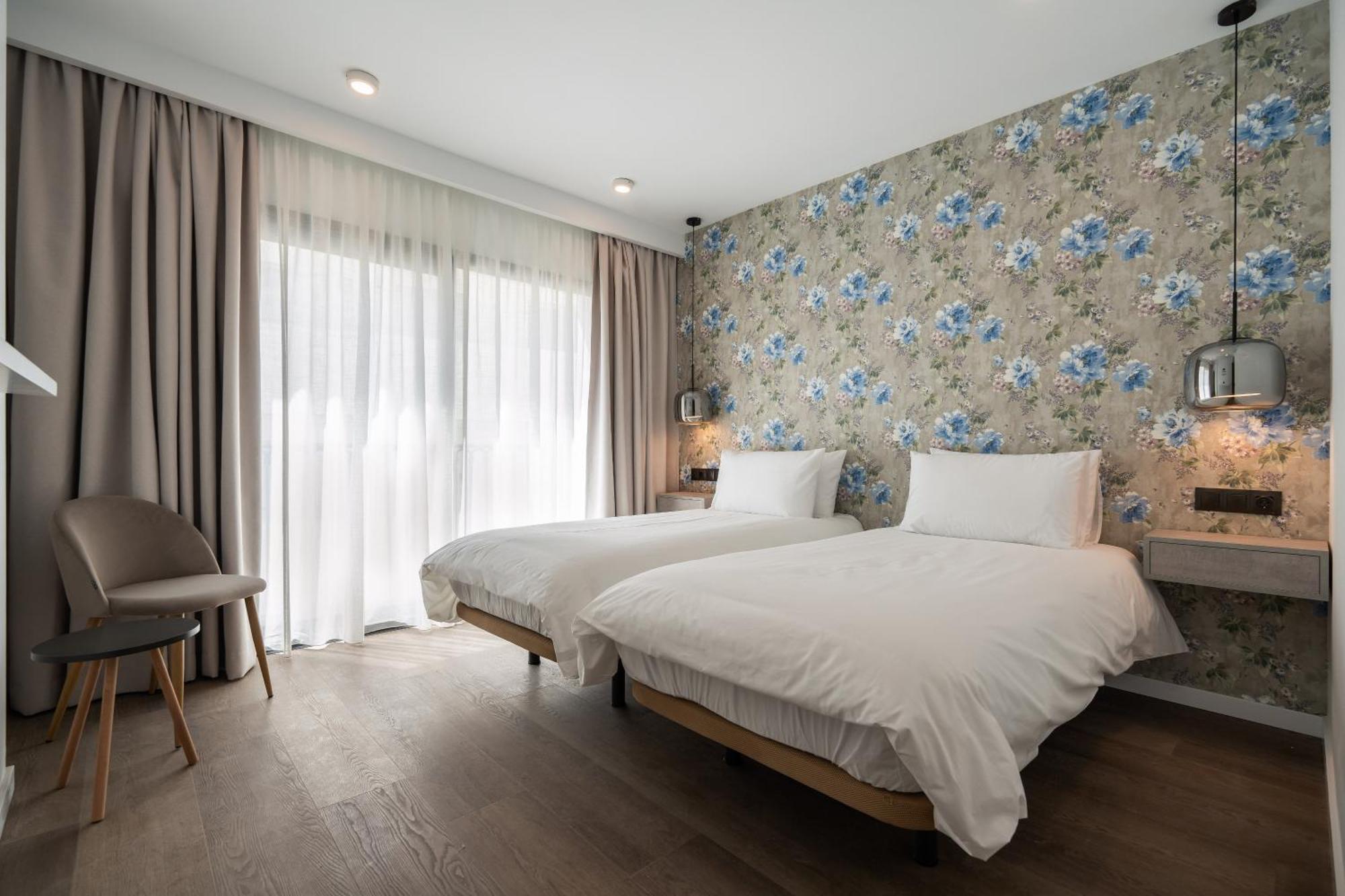 The Orange House Boutique Hotel And Upstairs Rooftop Bar Center Of La Cala De Mijas 100M From The Beach Luaran gambar