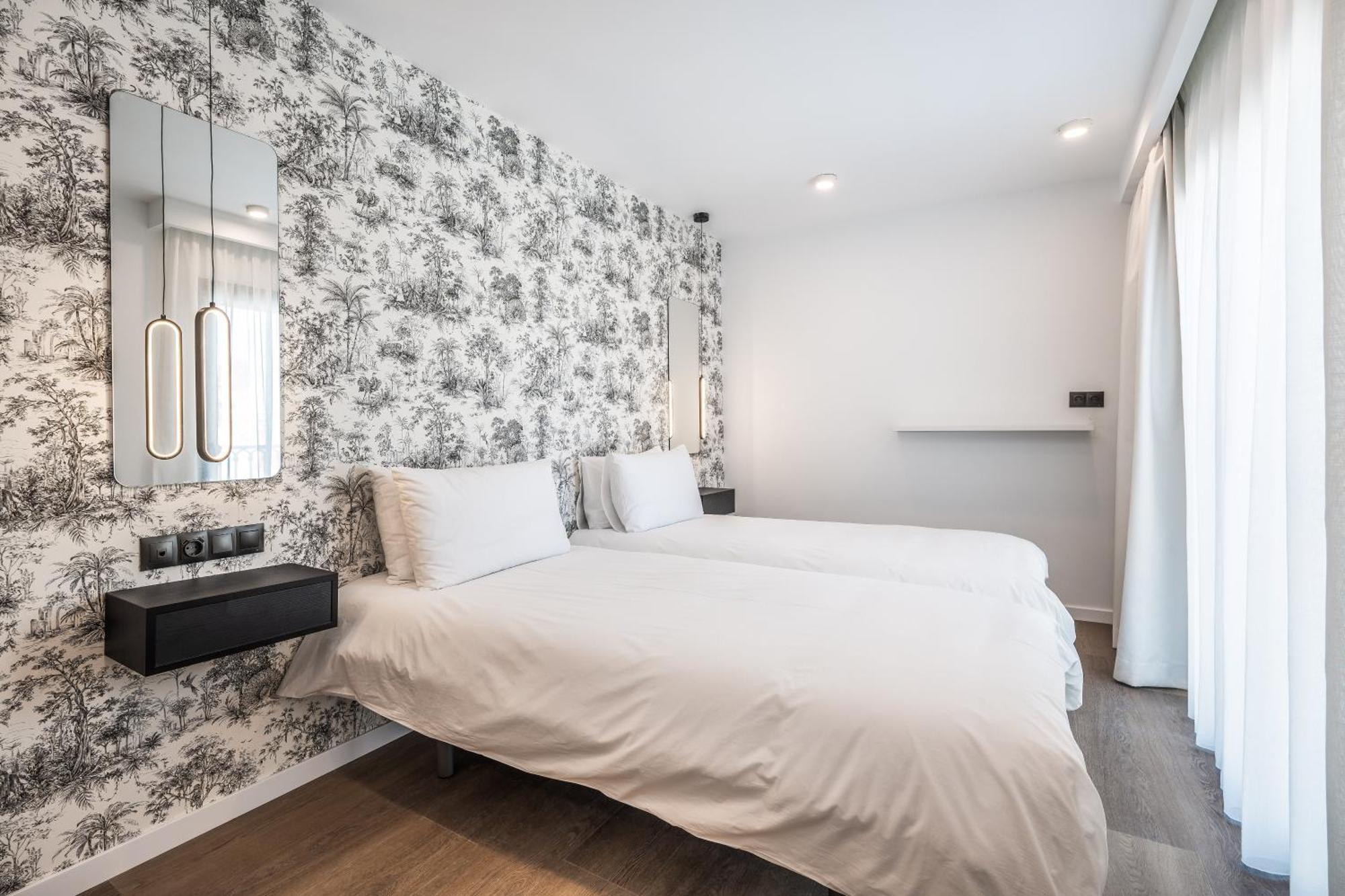 The Orange House Boutique Hotel And Upstairs Rooftop Bar Center Of La Cala De Mijas 100M From The Beach Luaran gambar
