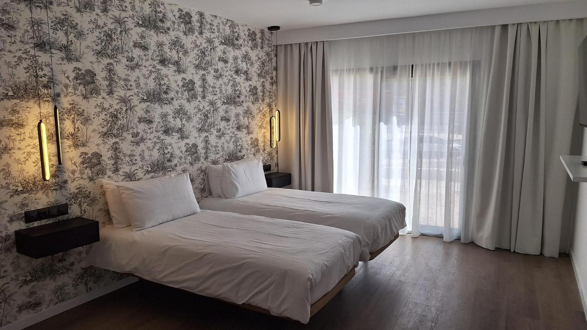 The Orange House Boutique Hotel And Upstairs Rooftop Bar Center Of La Cala De Mijas 100M From The Beach Bilik gambar